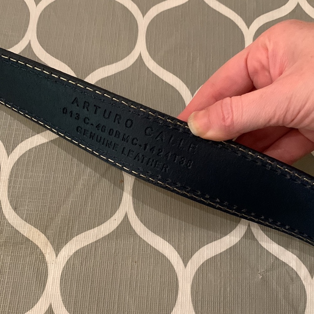 Arturo Calle navy leather belt Colombian brand NWT size 36 - Picture 5 of 10
